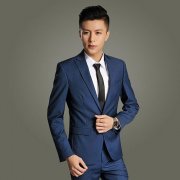 男士西裝的特點及配置策略