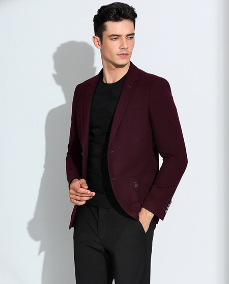 西裝適合什么場(chǎng)合穿